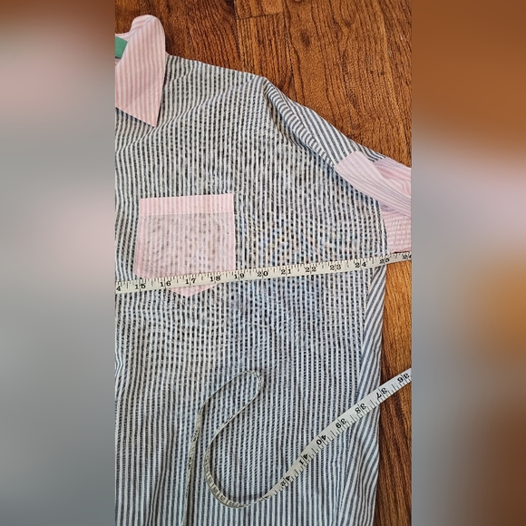 Women's Peleton Multi color Searsucker Button down - Picture 4 of 6